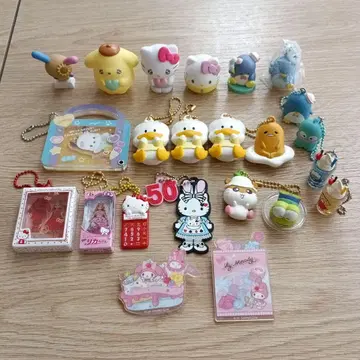 산리오 키티 마이멜로디 폼폼푸딩 턱시도샘 포차코 개구리