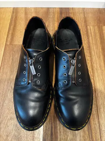 Dr. Martens 1461 거싯 3홀
