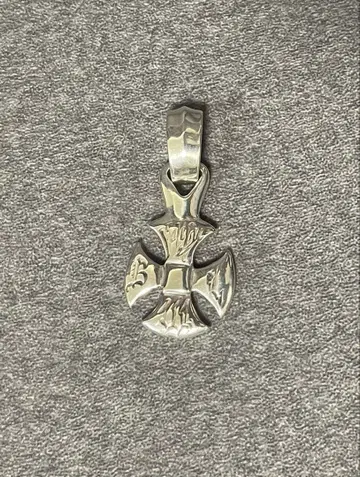 빌월레더 말리부 크로스 펜던트 탑