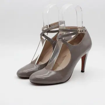 질스튜어트 크로스 벨트 펌프스(23cm) 새상품급