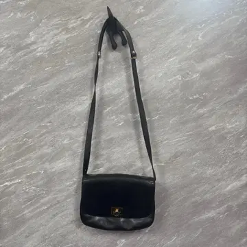 골드 파일 가죽 숄더백