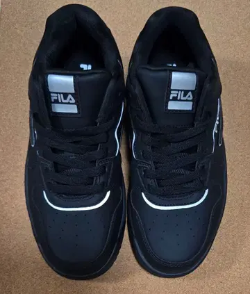 FILA 휠라 스니커즈 블랙 24cm