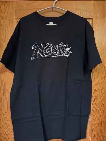 NUMB T셔츠