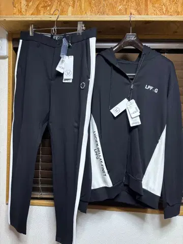 택 포함 새상품! LPFG 스컬 프린트 자켓 팬츠 셋업