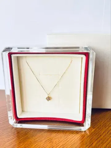 사만사 티아라 목걸이