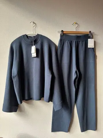 [ 미사용 새상품 ] 카베사 로쏘 니트 셋업 free size 택 포함