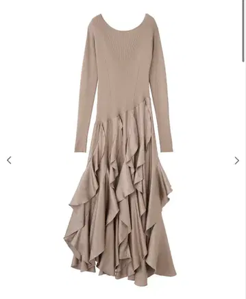 백 오픈 프릴 도킹 원피스