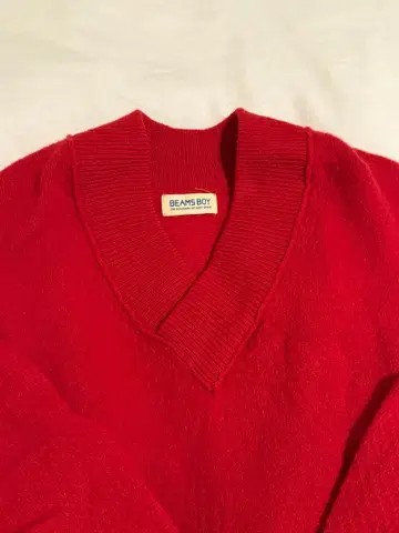 BEAMS BOY 빨간색 V넥 스웨터