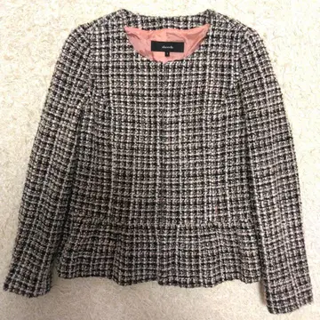 allureville 노카라 트위드 페플럼 자켓 블랙 1