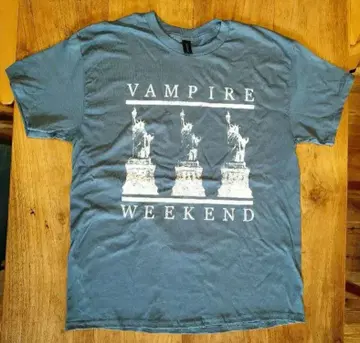 뱀파이어 위켄드 자유의 여신상