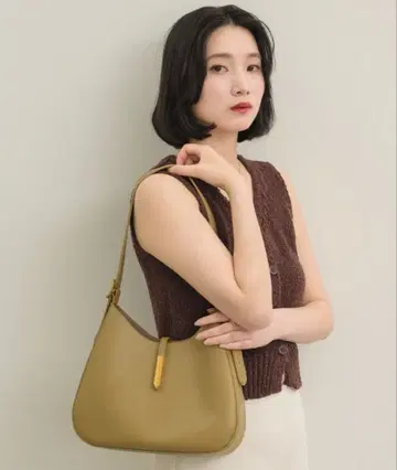 NEUNA [파우치 포함!] 라운드 토트백 카키