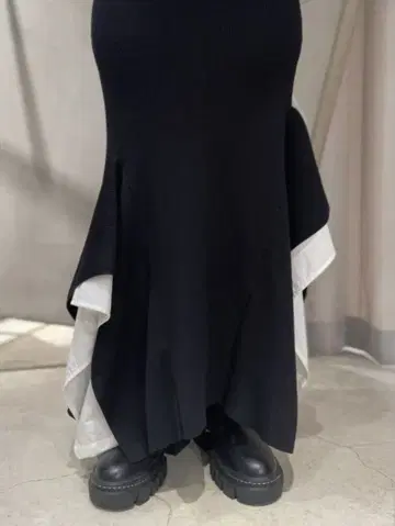 UN3D. 아지메 레이어드 리브 타이트 스커트 새상품급