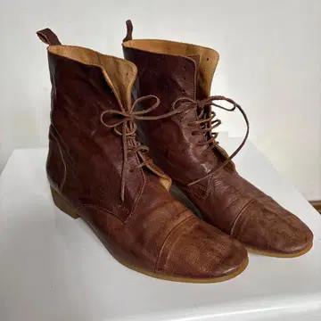 브라운 가죽 숏부츠