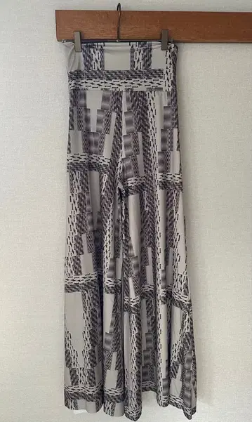 플라 와이드 팬츠