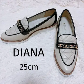 DIANA 퀼팅 로퍼 화이트/블랙