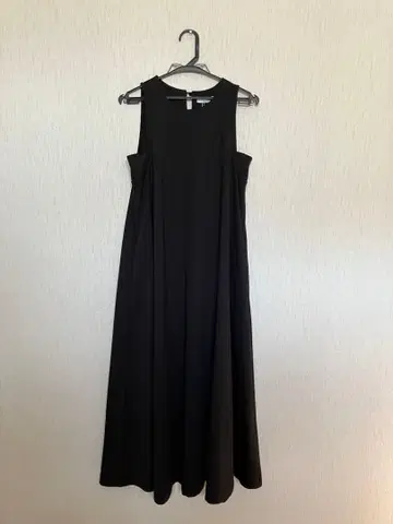 어반 리서치 블랙 슬리브리스 롱 원피스 택 포함 새상품