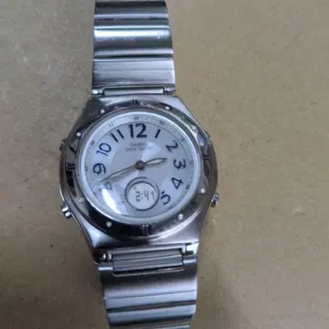 가동품. CASIO 전파 솔라 손목시계 실버