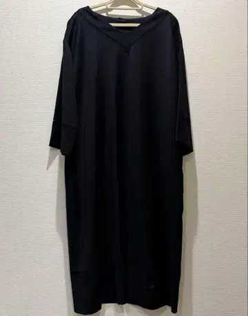 HUMAN WOMAN 울 원피스