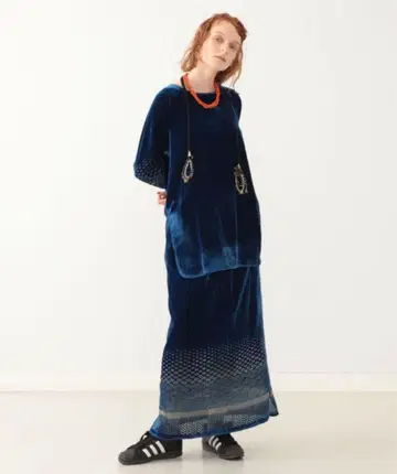 maturely 벨벳 펄 롱 슬리브 긴팔 티셔츠