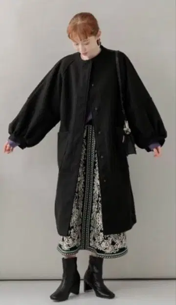 새상품급 malla 부클레 니들 볼륨 슬리브 코트 블랙 F