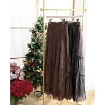 Her lip to Double Tired Tulle Skirt