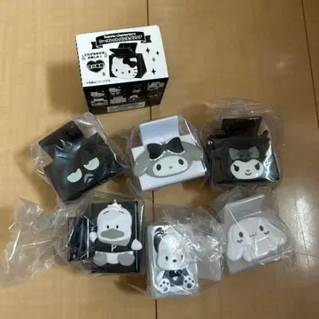 산리오 캐릭터 흑백 바나나 클립 6개 세트