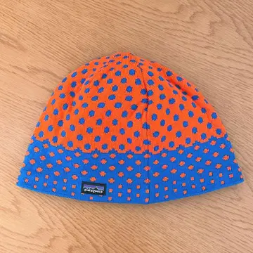 patagonia 도트 무늬 니트 모자