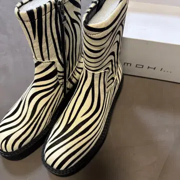 MOHI PONY BOOTS