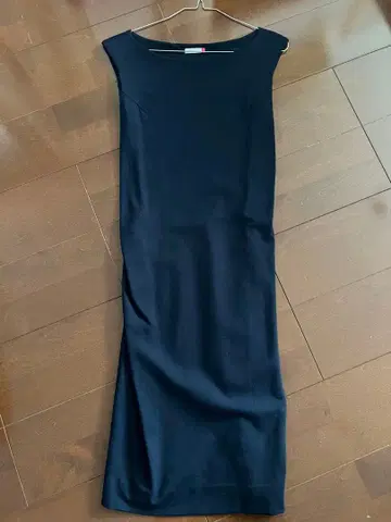 다이앤 네이비 슬리브리스 원피스 사이즈 2
