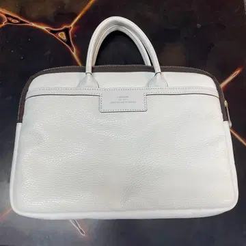 화이트 가죽 비즈니스 백