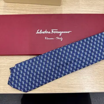 Salvatore Ferragamo 자전거 패턴 넥타이