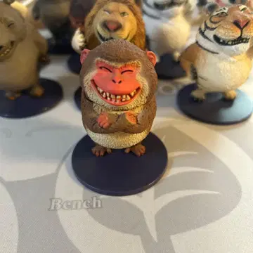 아사쿠마 토시오 하이 포즈 원숭이