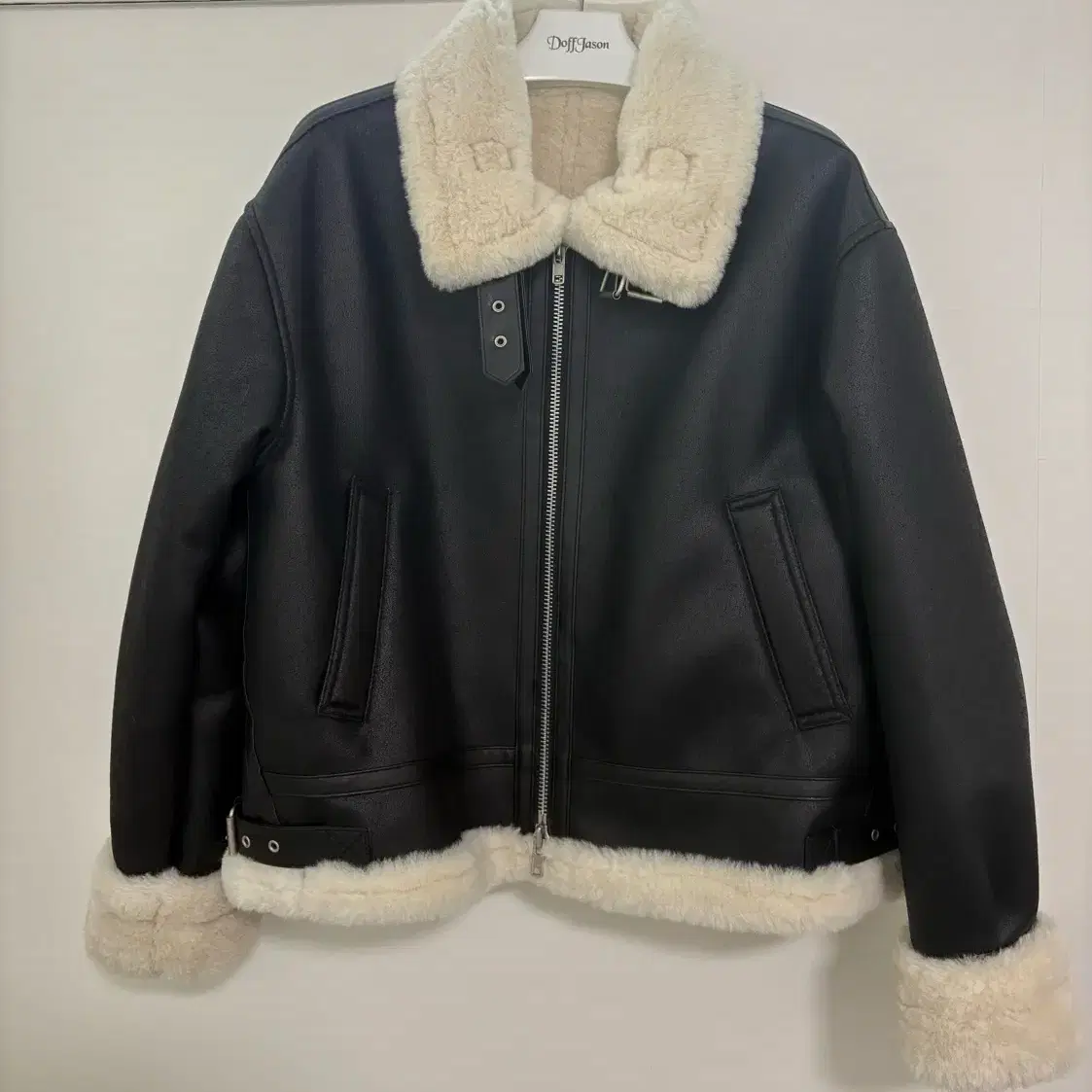 Roughneck Washed Leather Mustang Jacket on Bunjang Global Site.