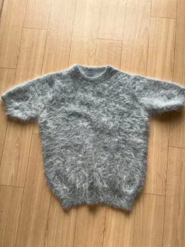 반팔 모헤어 니트