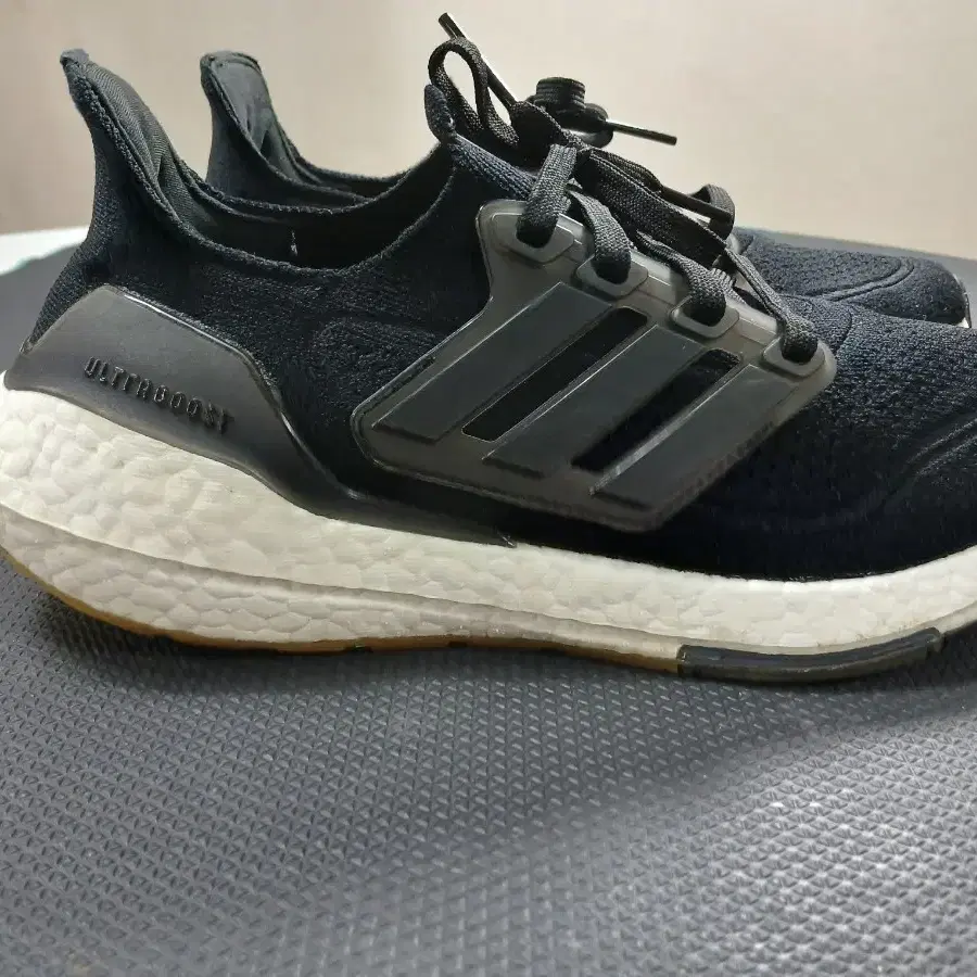 Adidas Ultraboost 21 Black Lightweight Running Shoes 240mm