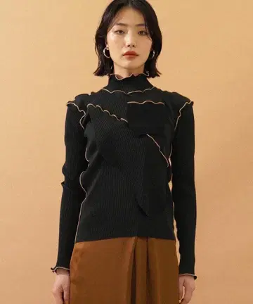 kotohayokozawa todo 상의 긴팔 블랙