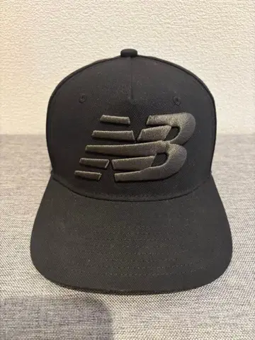 New Balance 1900 블랙 캡