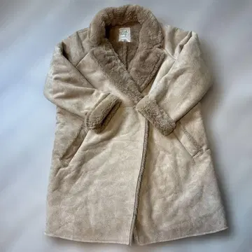 [아우터] 여성용 무스탕 코트 복슬복슬 베이지 겨울 코트 스웨이드