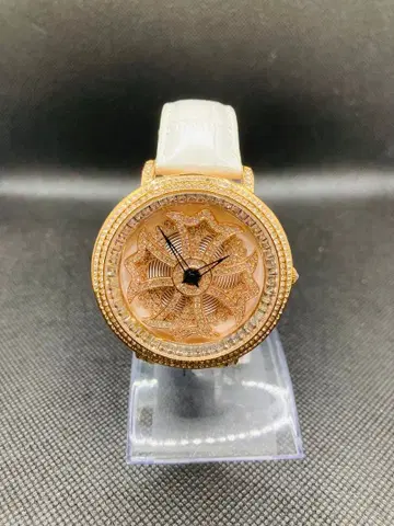 앙코키누 뱅글뱅글 손목시계 화이트 골드