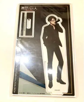 진격의 거인 리바이 아크릴 스탠드 가라오케의 철인 블랙 수트ver.