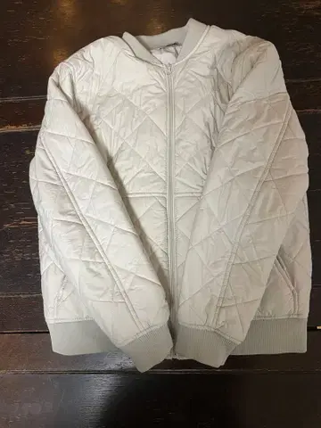 ZARA 퀼팅 MA-1 자켓 짧은 기장