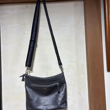 살롱 드 알파드 숄더백