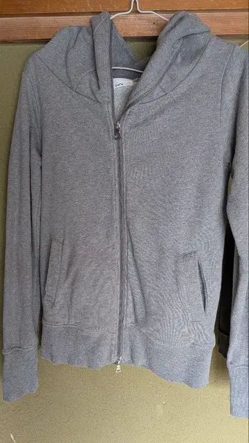 Lui's 루이스 후드티