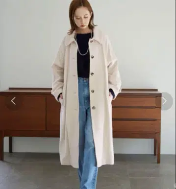 울 모사 스텐카라 코트