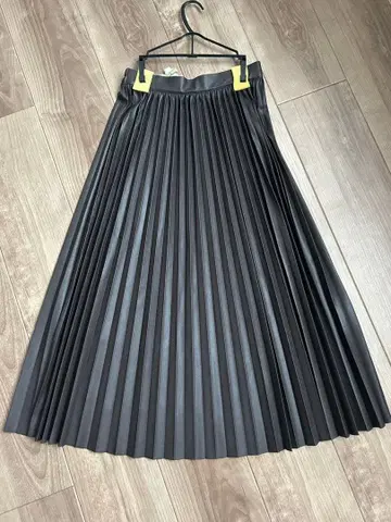 인조 가죽 플리츠 스커트 가죽