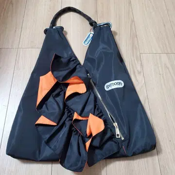 리즈레이 x 아웃도어 콜라보 백