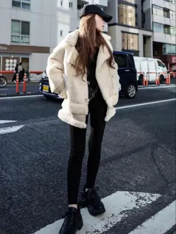 glamlips 무스탕 보아 자켓