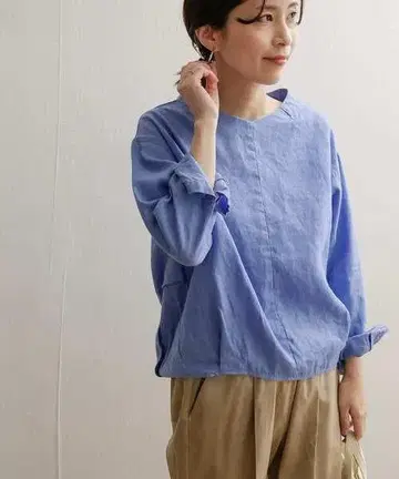 컨디션 최상 블루 린넨 어반 리서치 도어스 린넨 백 턱 셔츠