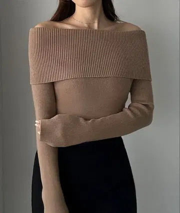 Louere 루엘레 와이드 오프숄더 긴팔 니트탑