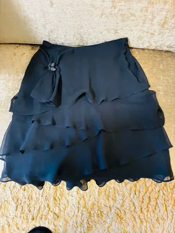 블랙 쉬폰 플레어 스커트 꽃 모티브